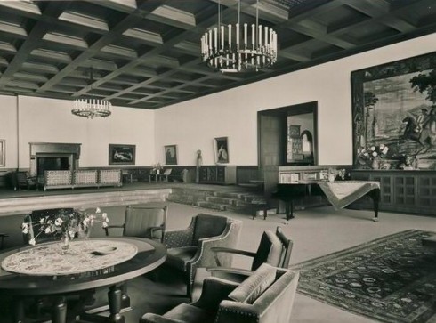 9ba03b5cce6872d9aeb5764b2b236faf  conference room wwii 2