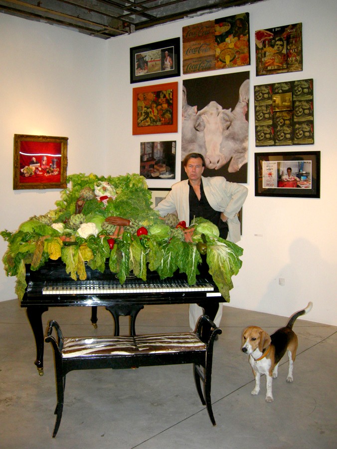 The art installation at Debora Zaffman Art Gallery Paris