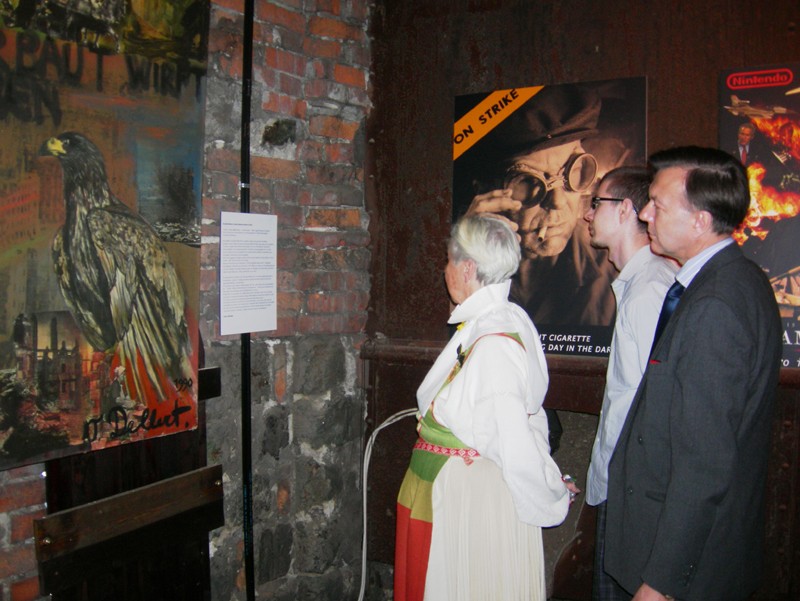 TD and Mother Kjerstin  and son August at the opening of the large art exhibit in the Museum of contemporary art Avesta Sweden